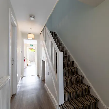 Creswicke 3 Bedroom House - Knowle, Bristol